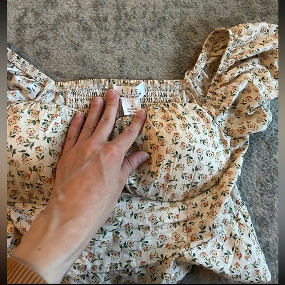 Floral Print Women's Top - Picture 2 of 2